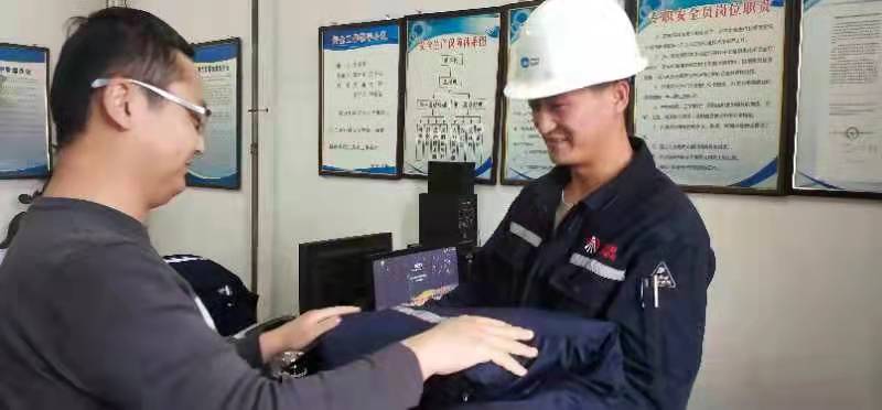 1637735918434879.jpg b0fe305a98d13855b26e6d0b0c06131.jpg